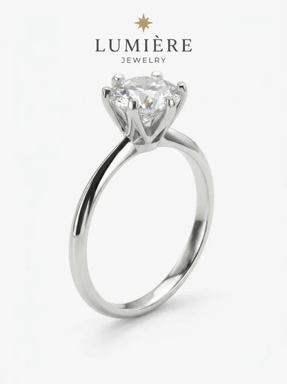 Lumière Solitaire Ring · Moissanite