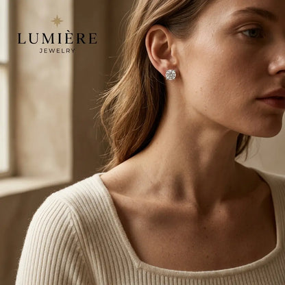 Éclat Studs · Moissanite