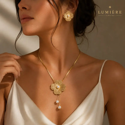 Fleur Pearl Set · Necklace & Earrings