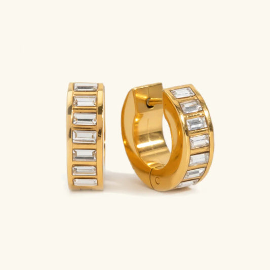 Étreinte Huggie Hoops · Gold / Rhodium Finish & Hand-Set Stones
