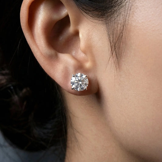 Lumière Studs · S925 Silver & Moissanite