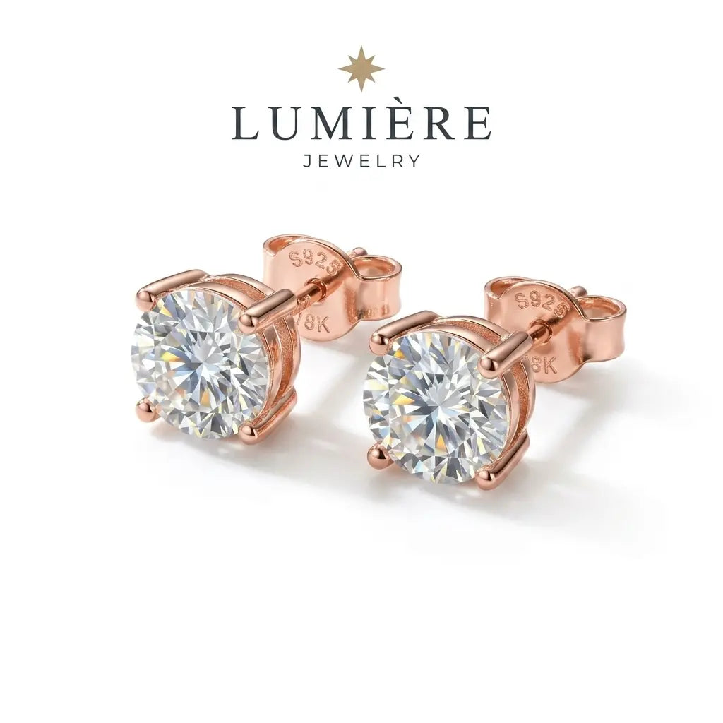 Éclat Studs · Moissanite