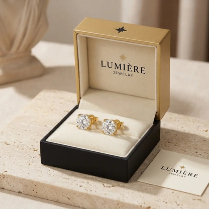 Éclat Studs · Moissanite