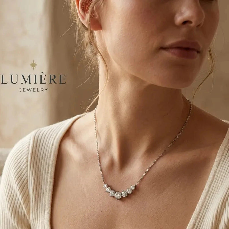 Arc Necklace · Moissanite