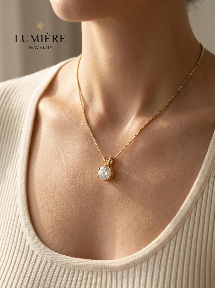 Lumière Solitaire Necklace · Moissanite