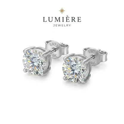 Éclat Studs · Moissanite