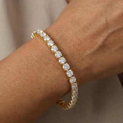 Lumière Tennis Bracelet · Moissanite